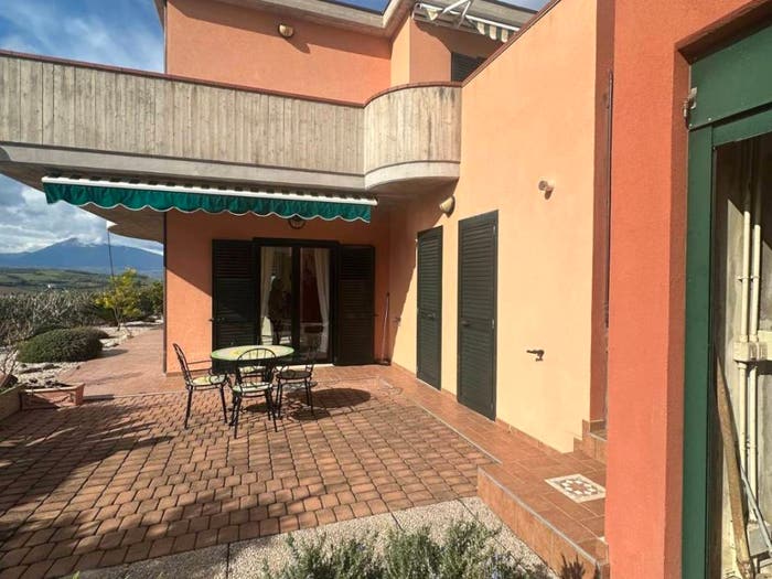 Casa con 5 locali in vendita in Via Sant'Angelo, Bellante