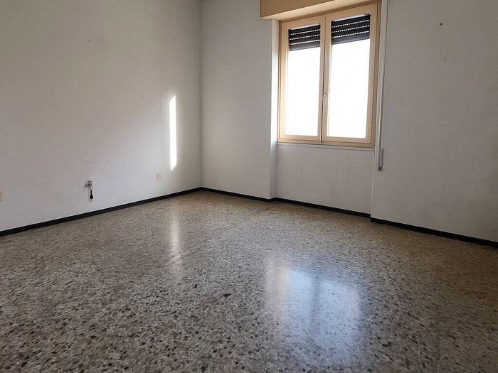 Appartamento con 5 locali in vendita in Porto Maurizio, Imperia