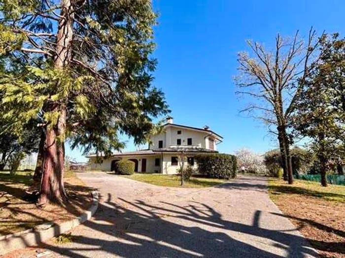 Casa con 6 locali in vendita in Rua, San Pietro di Feletto