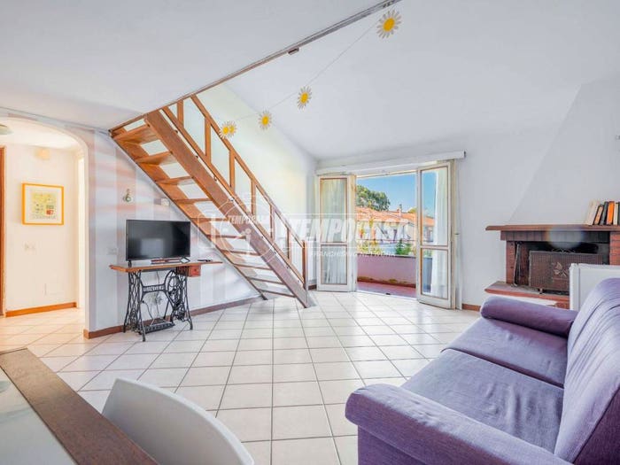 Appartamento trilocale in vendita in Via DEL CAPRICORNO, Marina di San Nicola, Ladispoli