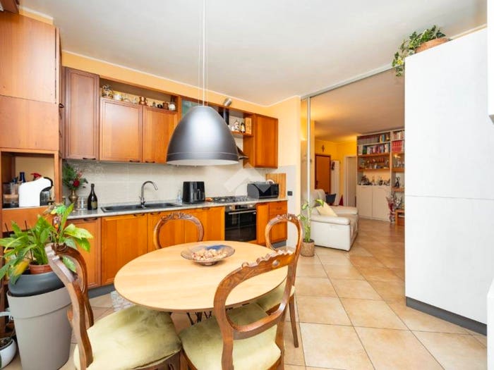 Appartamento quadrilocale in vendita in Via A Inzaghi, Gorgonzola
