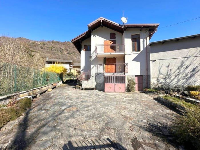 Casa quadrilocale in vendita in Via Torino, Mattie