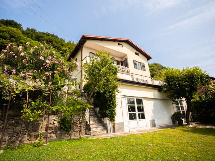 Casa con 6 locali in vendita in Via ai Crotti, Albavilla