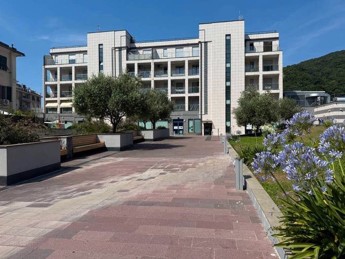 Appartamento trilocale in vendita in Via Molassana, Molassana, Genova