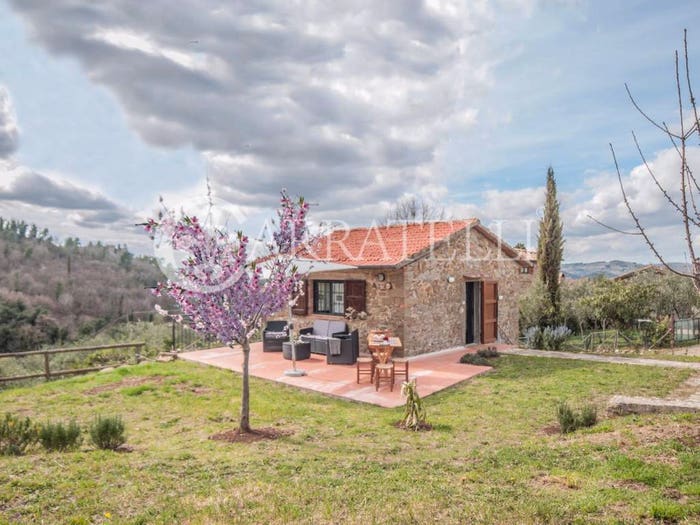 Casa quadrilocale in vendita in Località Casole, Greve in Chianti