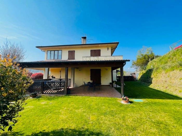 Casa con 6 locali in vendita in Via S Bignami, Monte San Giovanni, Monte San Pietro