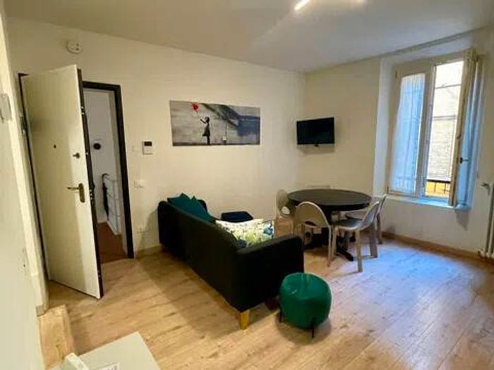 Appartamento con 6 locali in vendita in Via Del Taglio, Centro Storico, Modena