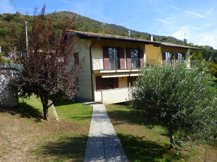 Casa quadrilocale in vendita in via Regordallo, Centro, Dumenza