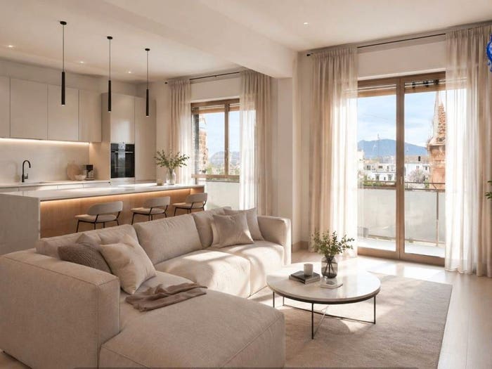 Appartamento con 6 locali in vendita in Via Nino Bixio, Centro, Maddaloni