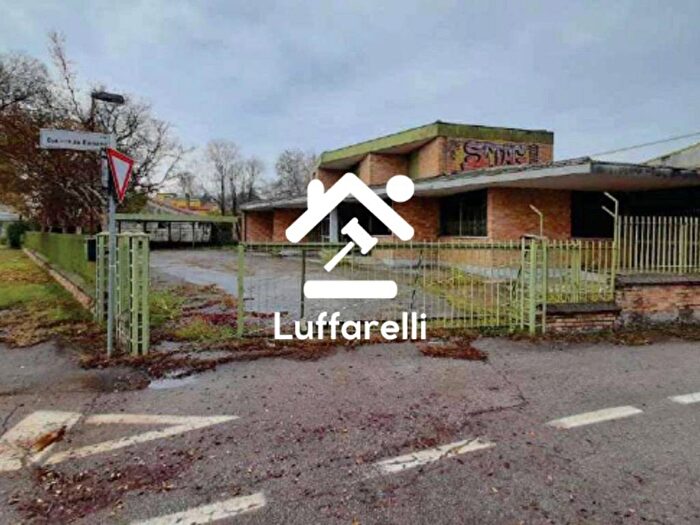 Appartamento con 6 locali in vendita in Viale della Repubblica, San Pelaio, Treviso
