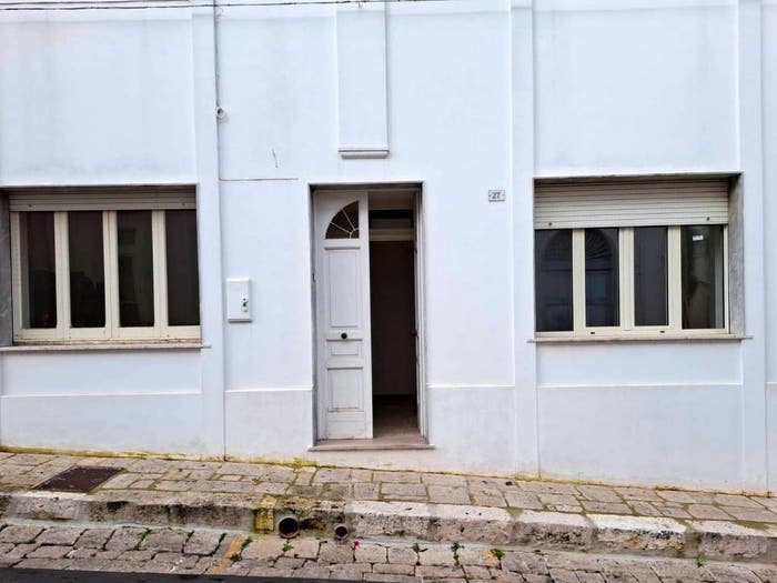 Appartamento con 6 locali in vendita in Piazza Mercato, Centro, Alessano