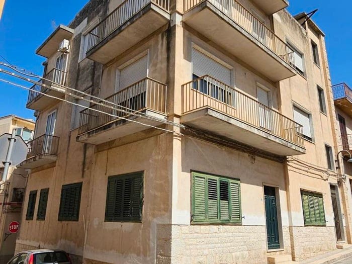 Appartamento con 6 locali in vendita in Via Liguria, Modica Alta, Modica