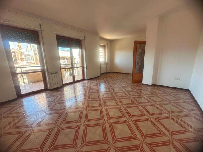 Appartamento con 5 locali in vendita in Via Adamo Giangiulio, Centro, Lanciano
