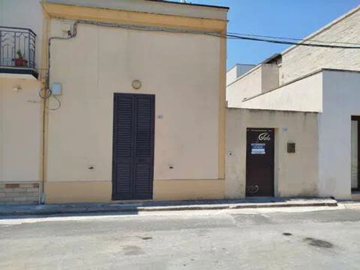 Casa bilocale in vendita in Via Tripoli, Botrugno