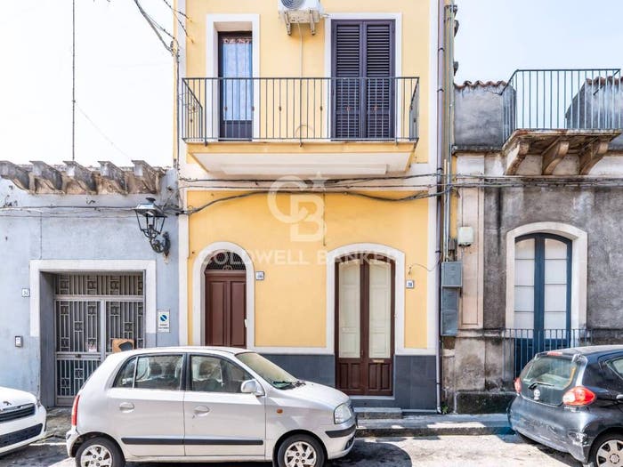 Casa bilocale in vendita in acicatena via Francesco Strano, Centro, Aci Catena