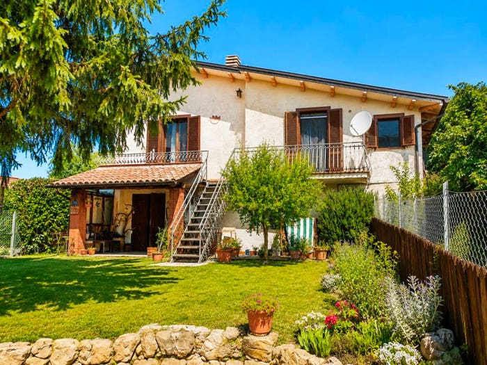Casa trilocale in vendita in Strada di Collesecco, Narni