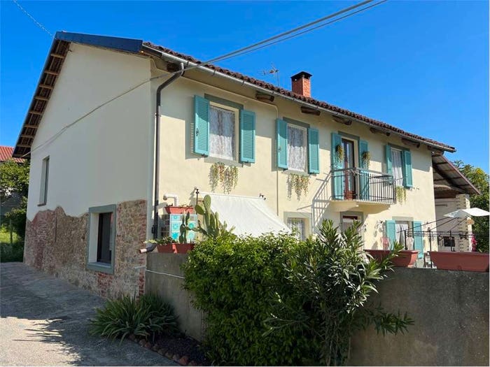 Casa con 6 locali in vendita in Via Valroino, Cortazzone