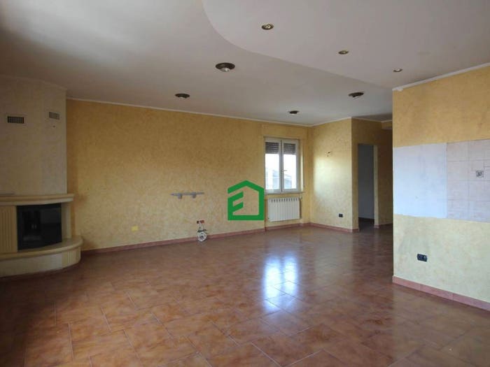 Appartamento trilocale in vendita in Via Alessandro Manzoni, Attigliano