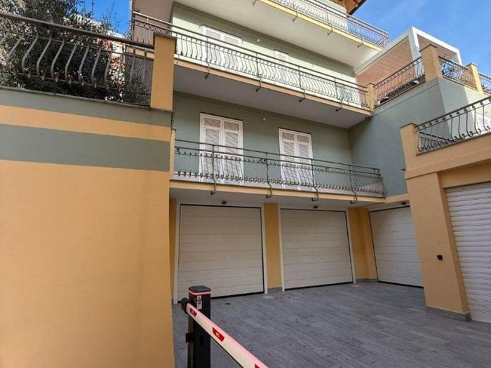 Casa con 5 locali in vendita in Via Vittorio Veneto, Celle Ligure Pecorile, Celle Ligure