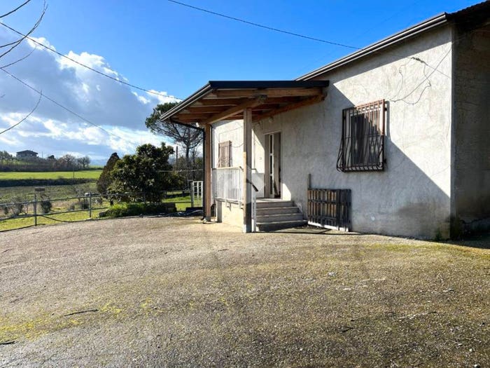 Casa trilocale in vendita in Via ponte piano, Calvi