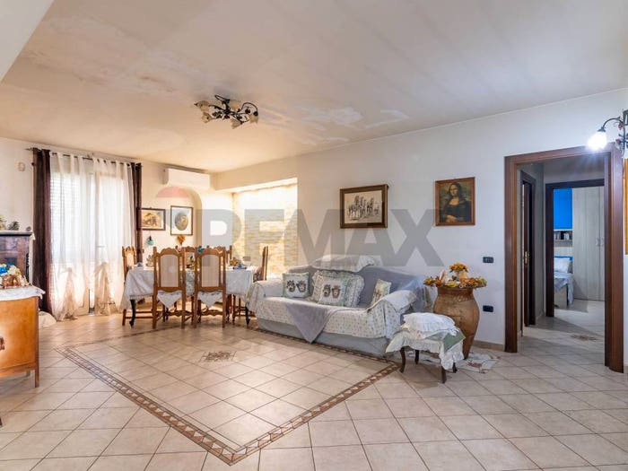Casa con 5 locali in vendita in Via Porta Siracusana, Lentini
