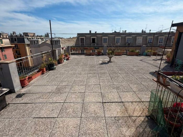 Appartamento con 5 locali in vendita in Via Cornigliano, Cornigliano, Genova