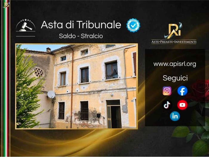 Appartamento con 6 locali in vendita in Via Testa, Ceresara