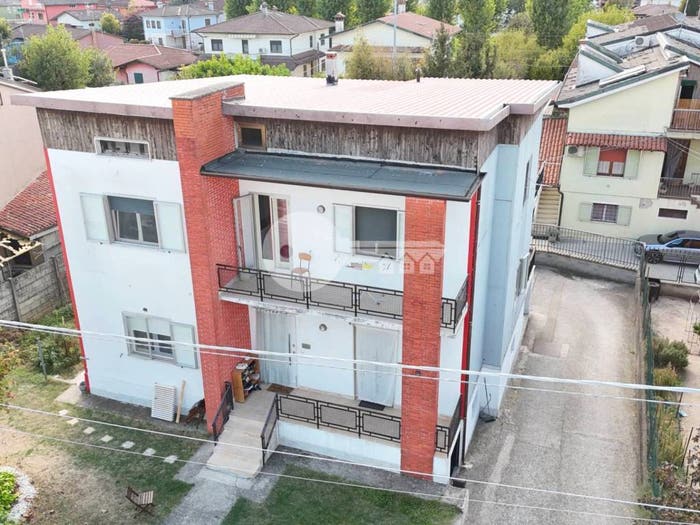 Appartamento quadrilocale in vendita in VIA MONTE GRAPPA, Centro, Gambara