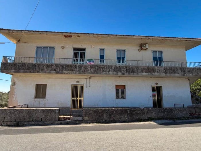 Casa con 6 locali in vendita in Via Dente Crocicchia, Modica Bassa, Modica