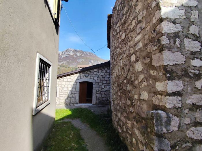 Casa bilocale in vendita in Contrada Caiazzano, Cusano Mutri