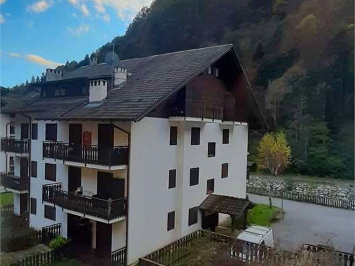 Appartamento trilocale in vendita in Via Andreis, Mollia