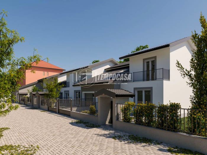 Casa quadrilocale in vendita in Via Turati, Binasco