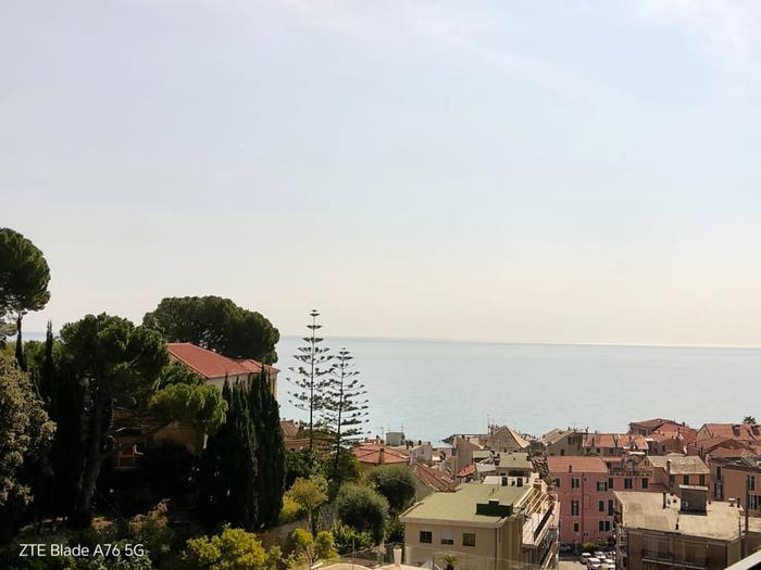 Appartamento trilocale in vendita in Via Andrea Doria, Laigueglia