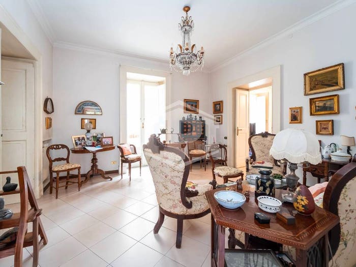 Appartamento con 6 locali in vendita in Via Giacomo Piscicelli, Chiaia, Napoli