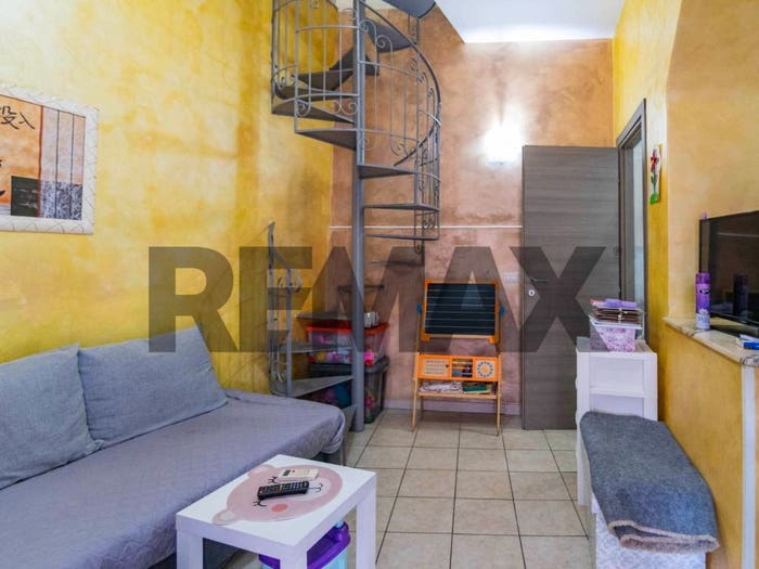 Casa trilocale in vendita in Vico Gambini, Centro Storico, Acireale