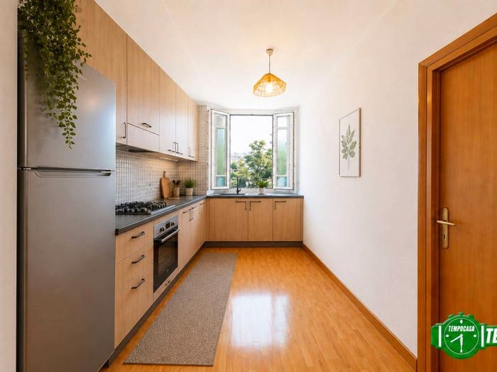 Appartamento quadrilocale in vendita in Via Argine Destro, Porto Maurizio, Imperia