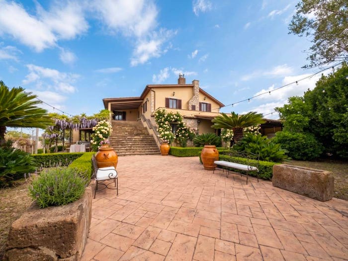 Casa con 6 locali in vendita in Strada Provinciale Settevene Palo II, Bracciano