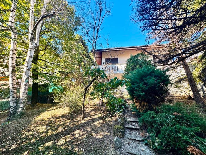 Casa con 6 locali in vendita in Via dei Sei Martiri, Susa