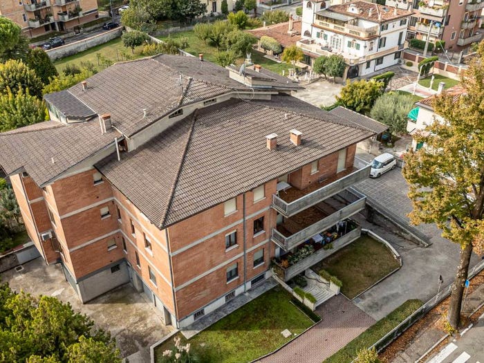 Appartamento con 5 locali in vendita in Viale del Brennero, Parona, Verona
