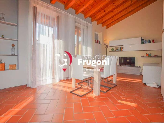 Appartamento trilocale in vendita in via Paolo Bellintano, Roé, Roè Volciano