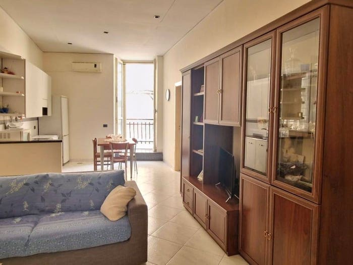 Appartamento trilocale in vendita in Via Francesco Girardi, Monte Santo, Napoli