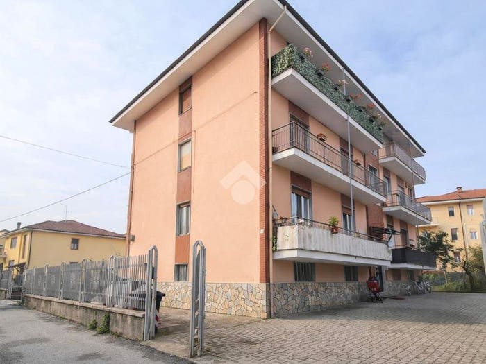 Appartamento quadrilocale in vendita in Via Vincenzo Gioberti, Centro, Bra