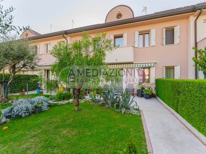 Casa con 6 locali in vendita in Via Capitello Albrizzi, Mira Taglio, Mira
