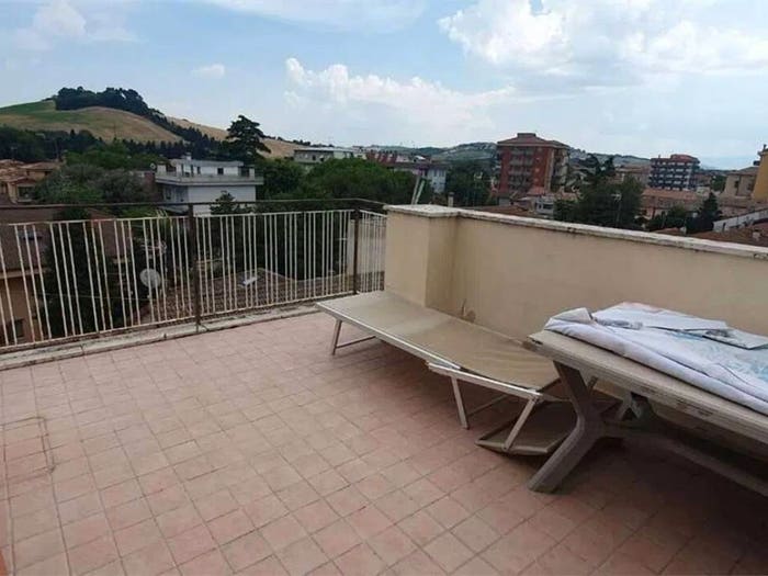 Appartamento quadrilocale in vendita in Via Giordano Bruno, Centro, Falconara Marittima