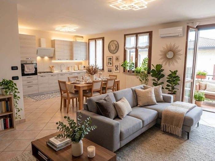 Appartamento con 6 locali in vendita in Via Grandi, Bondeno, Gonzaga