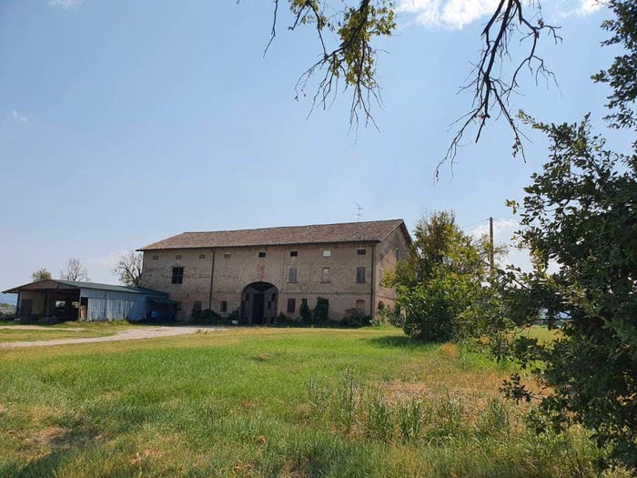 Casa con 6 locali in vendita in Albinea