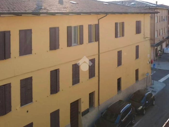 Appartamento con 5 locali in vendita in Via Carlo Cantoni, Centro, Novellara