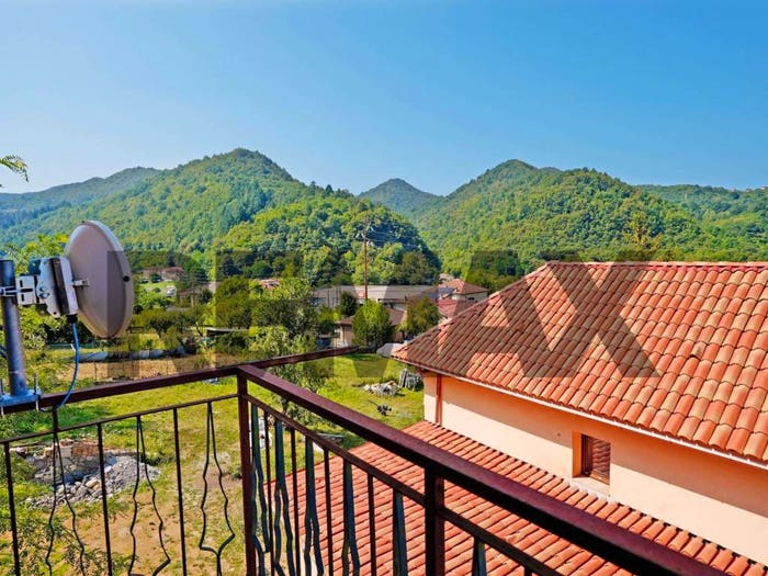 Casa con 5 locali in vendita in Via Antica di Avosso, Centro, Casella