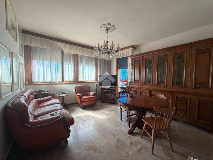 Appartamento con 5 locali in vendita in Via Wolfgang Goethe, Corticella, Bologna