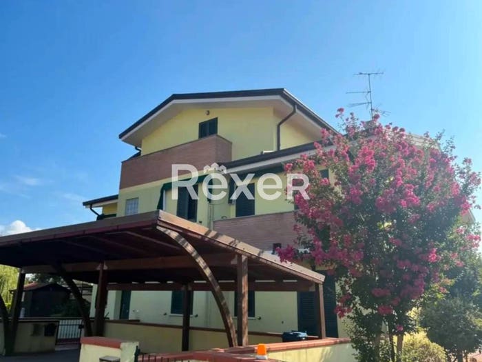 Casa trilocale in vendita in Via Gioacchino Rossini, Centro, Ostellato